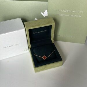 LIKE NEW- VCA SWEET ALHAMBRA BRACELET